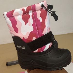 Girls snow boots
